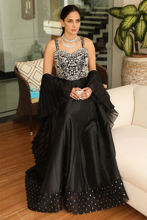 Picture of Emira