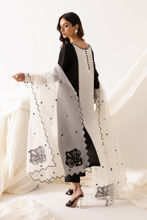 Picture of Dina