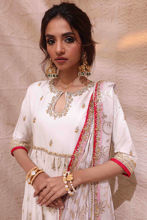 Picture of Laraib