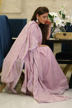 Picture of Hadiqa Kiyani in Isha