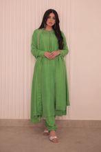 Picture of Yashma Gill In Sofie