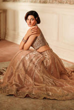 Picture of Shania