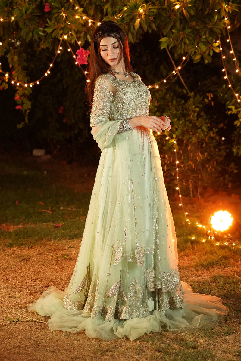Picture of Zoya Nasir in Naz