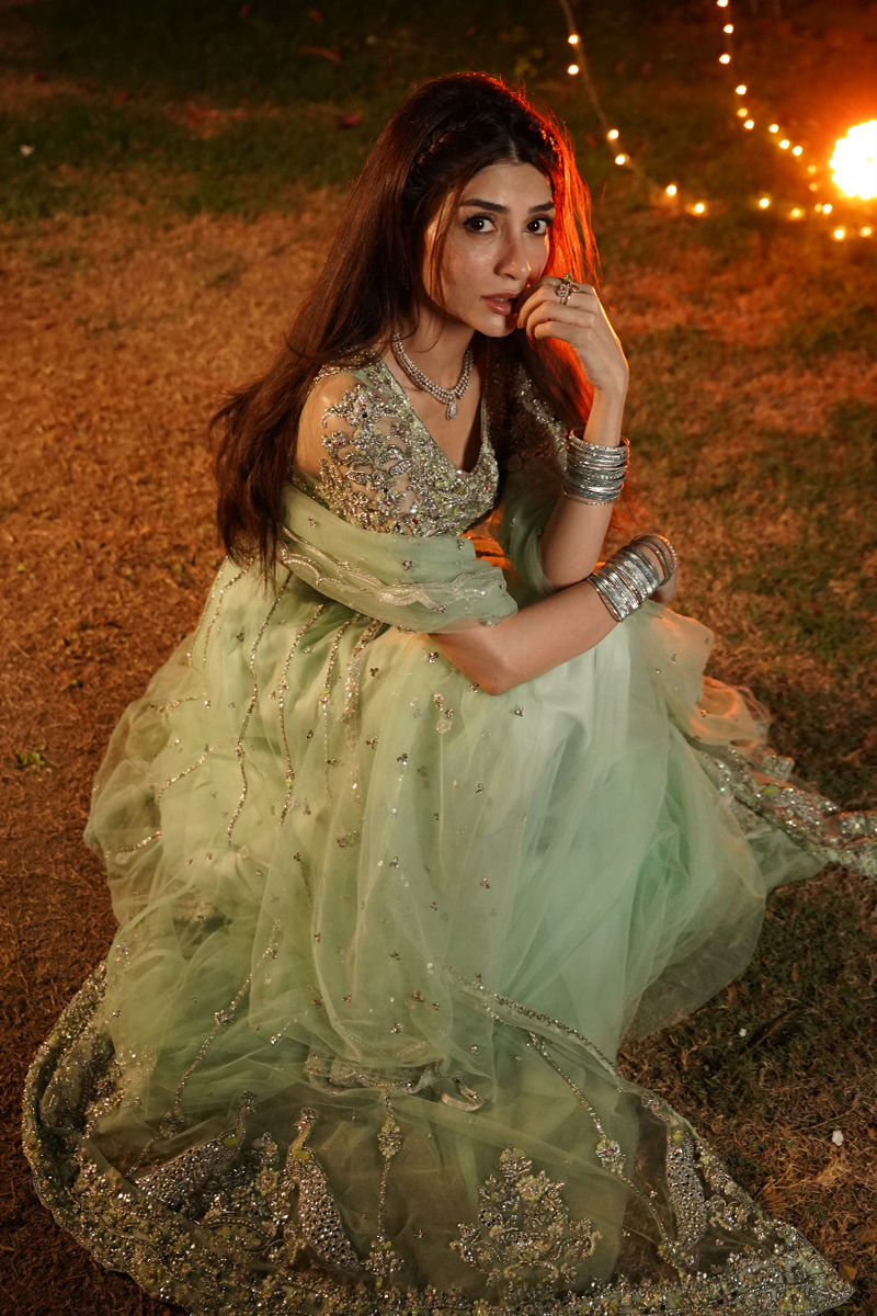 Picture of Zoya Nasir in Naz