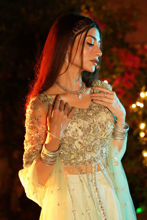 Picture of Zoya Nasir in Naz