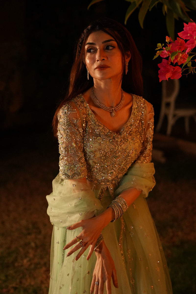 Picture of Zoya Nasir in Naz